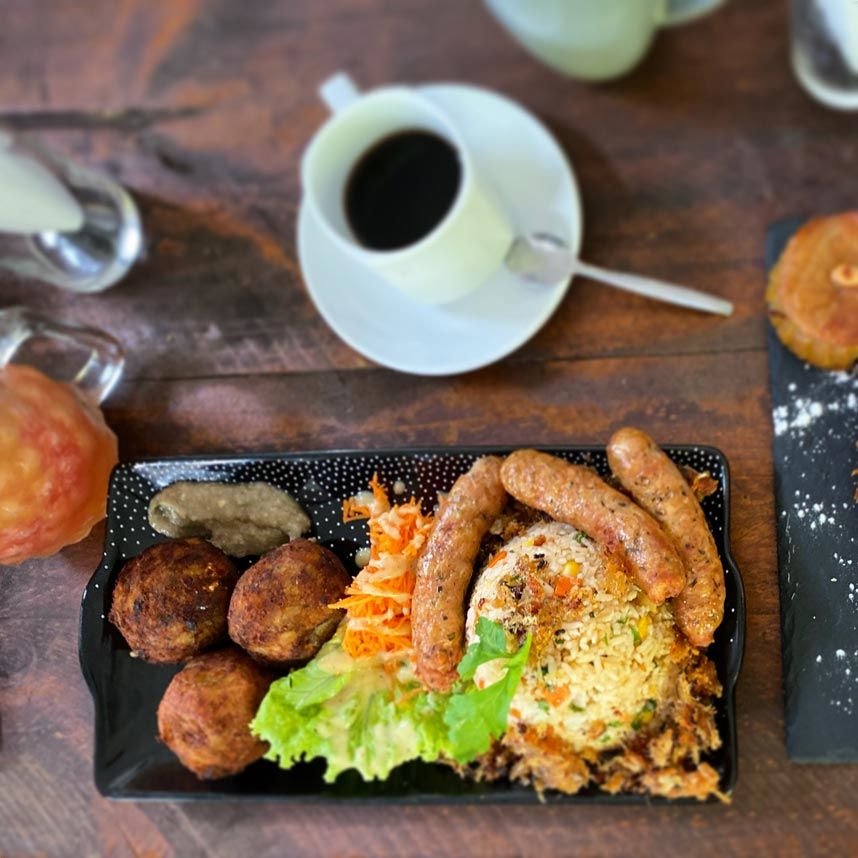 Gastronomie Créole, réunion d'échanges de l'institut international de la cuisine créole au Mafate Café, Saint-Denis